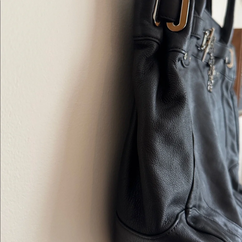 Rachel Zoe Elegant Black Leather Tote Bag - Picture 3 of 8